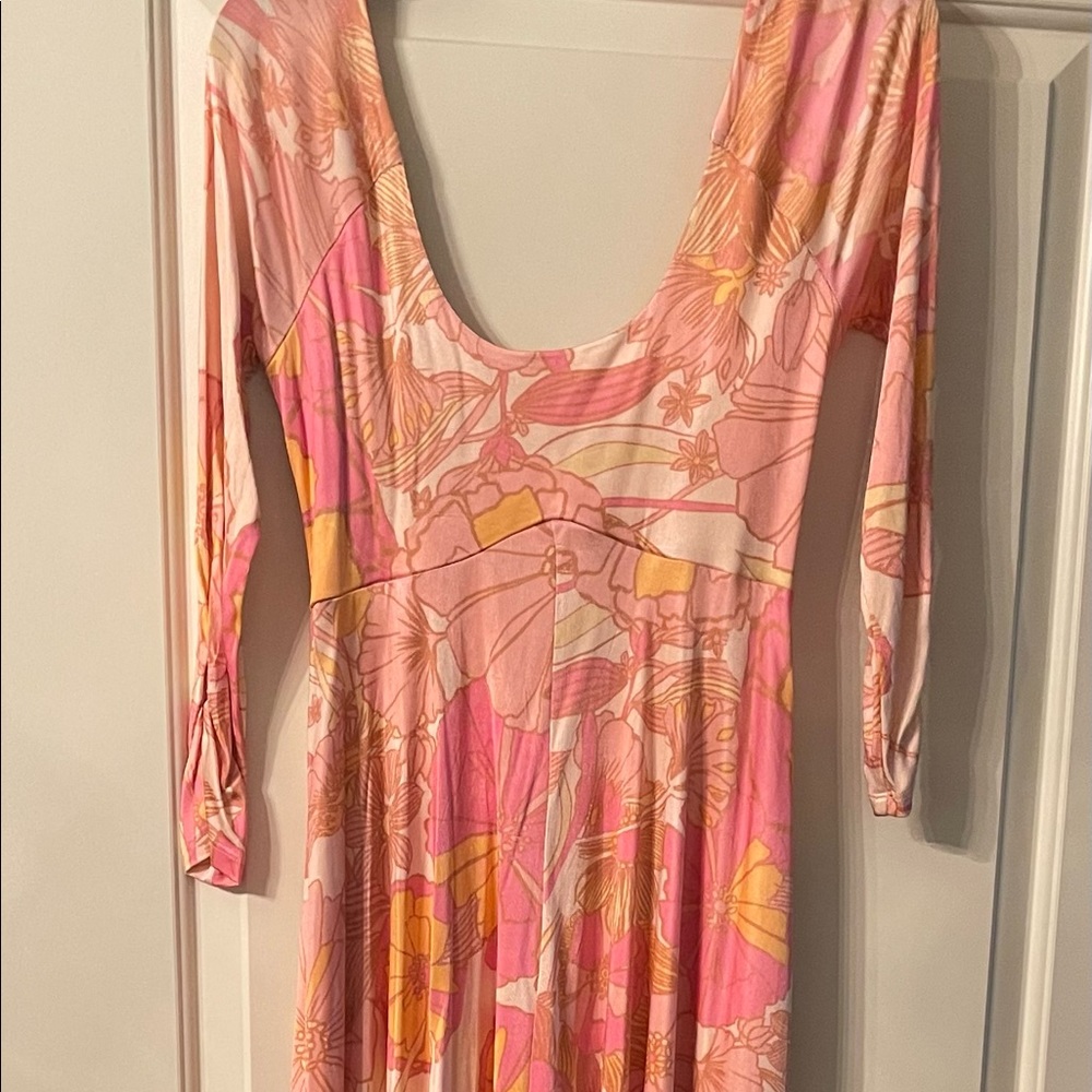 Brand new mid length free people dress. Perfect for spring weddings or beach